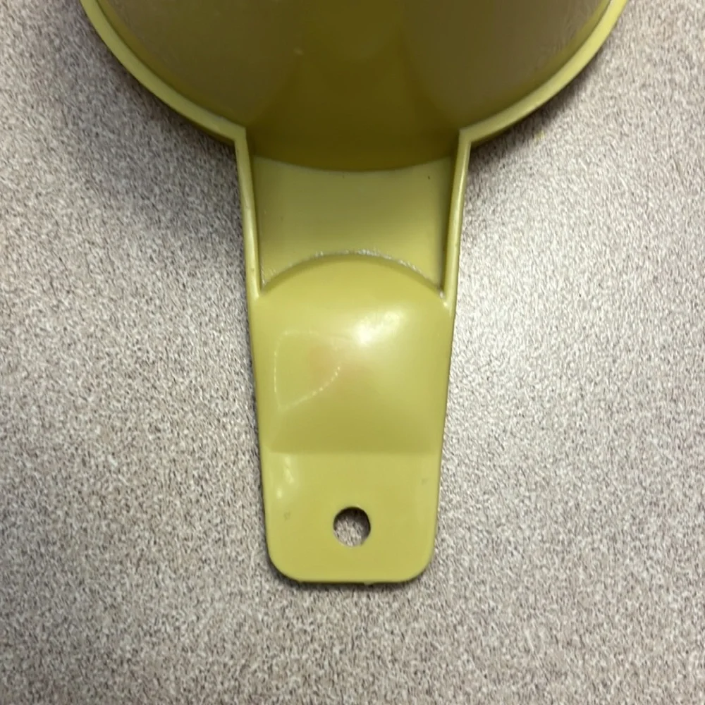 Tupperware Vintage Measuring Cups Nesting Set of 5 Golden - Picture 6 of 6
